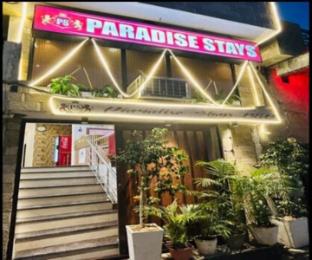 hotel paradise stays near golden temple