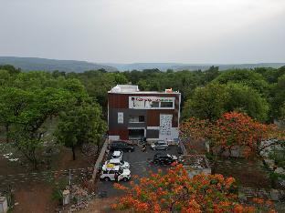 hotel raghavendra grand inn