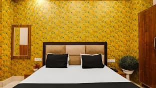 hotel aadhya and restaurant