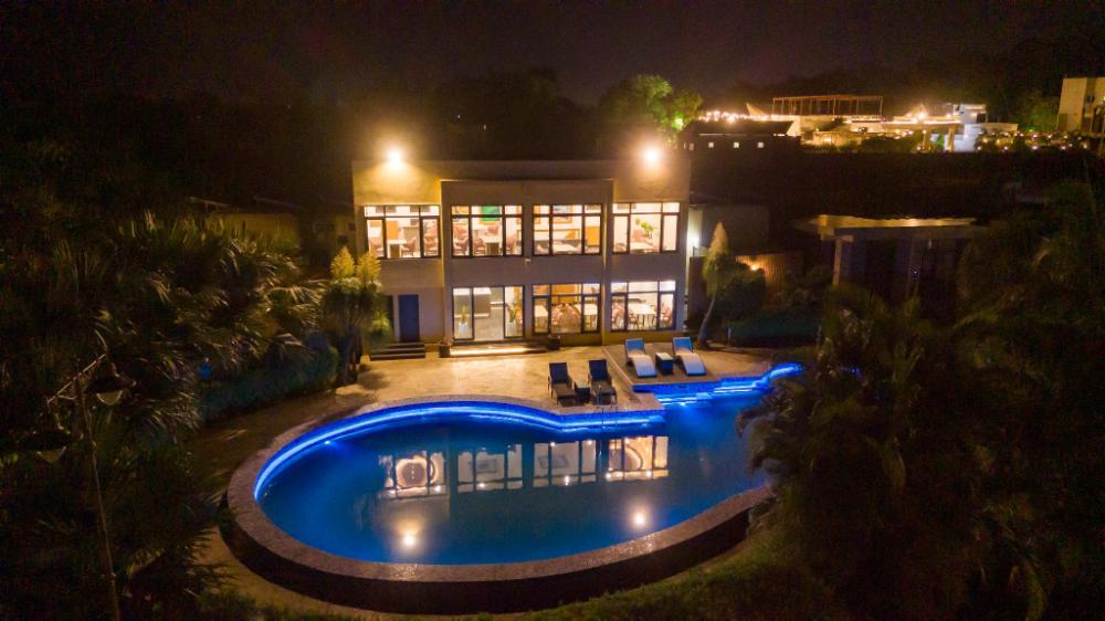 green windows resort