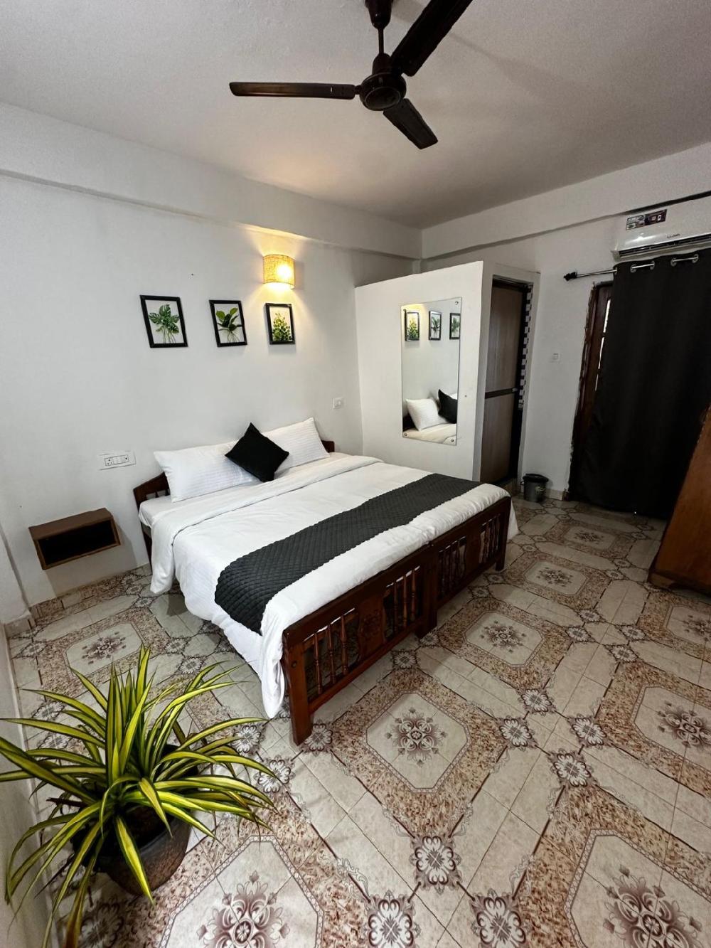 coco garden 04 minutes to calangute beach