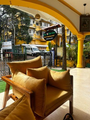 coco garden 04 minutes to calangute beach