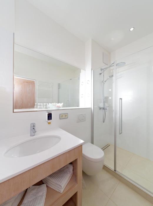 city partner hotel adria