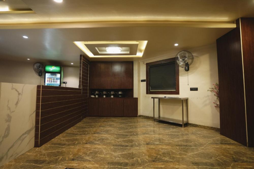 pune gate lodging and boarding