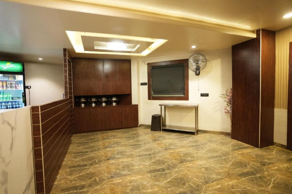 pune gate lodging and boarding