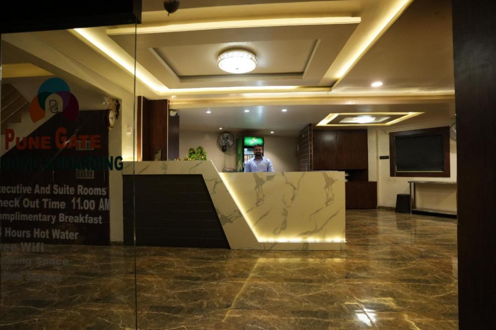 pune gate lodging and boarding