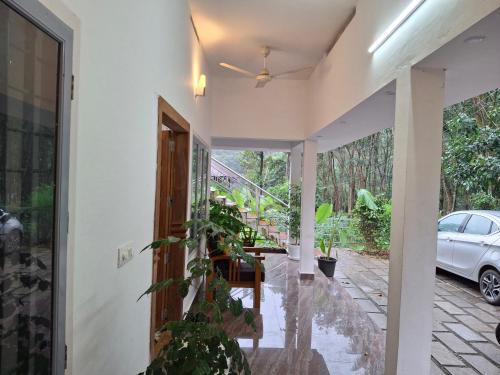 crystal riverview homestay