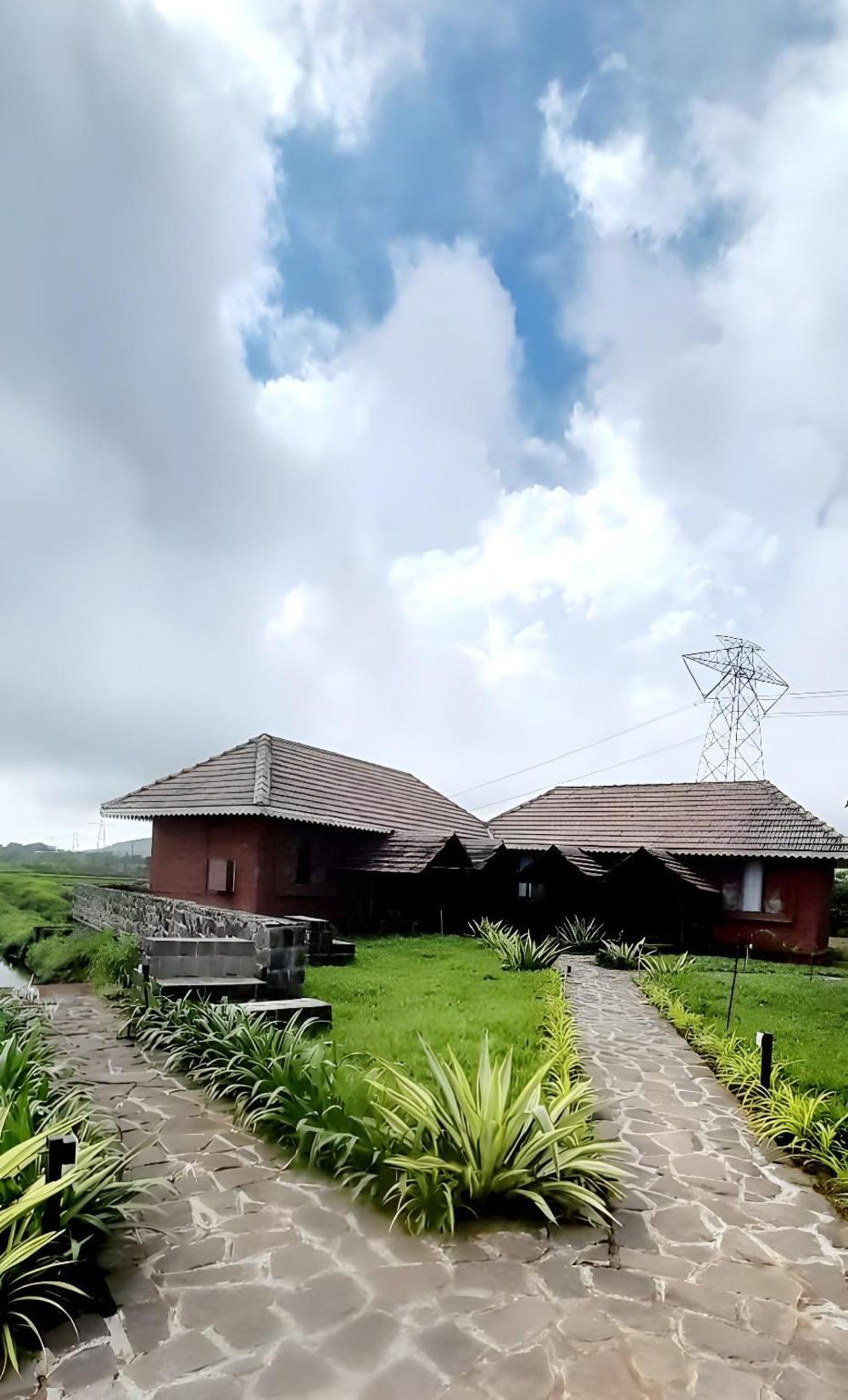 umbartha resort naneghat