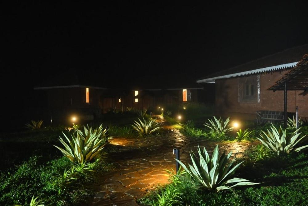 umbartha resort naneghat