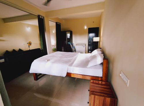 rajbag residency guest house