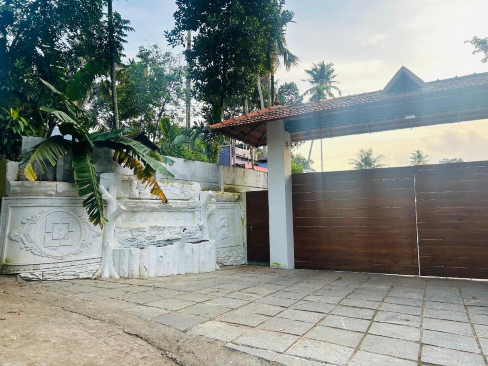 lavilla lake resort and restaurant