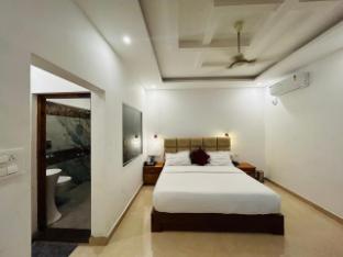 lavilla lake resort and restaurant