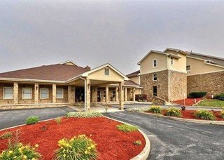 Quality Inn & Suites Bedford West,Bloomington>>Bedford,3 star
