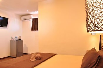 Bemo Corner Guest House,Kuta>>Bali,3 star