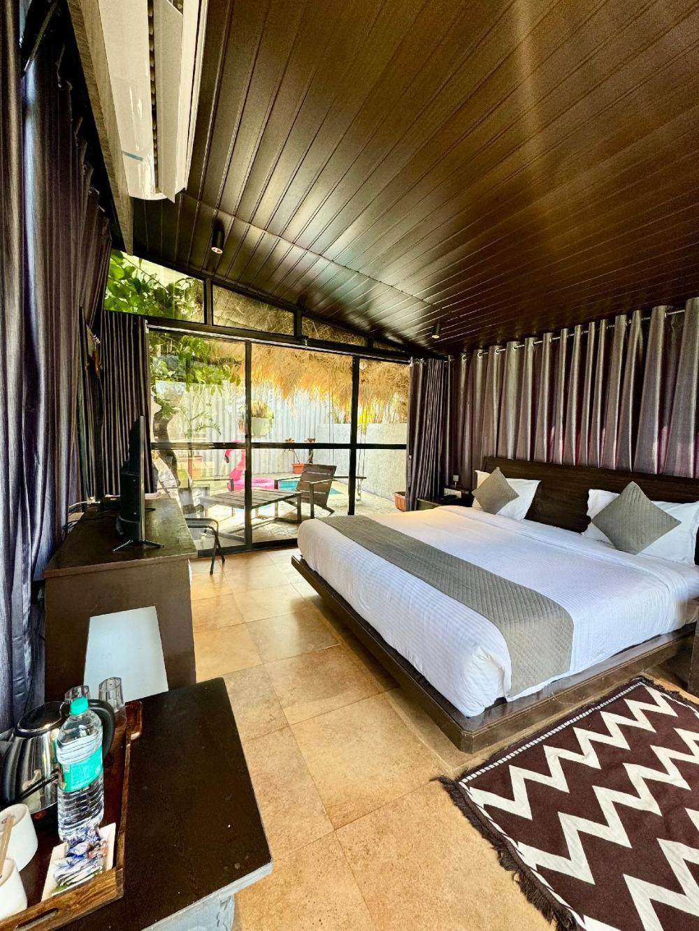 aqua glass by canvas resort