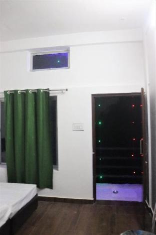 aashvi inn