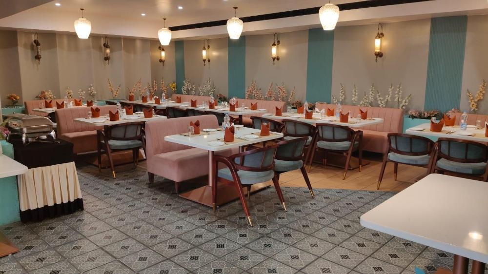 pns nakshatra luxury hotel