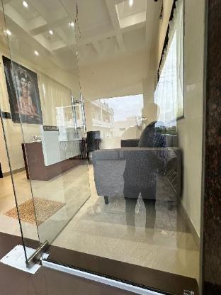 leo deluxe and suite room