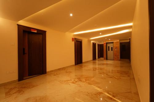 Tsr Vivitha Grand,,3 star