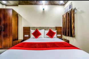 hotel reflection suites