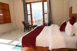 himalayan hill top resort