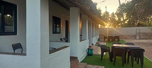 casa hillary guest house