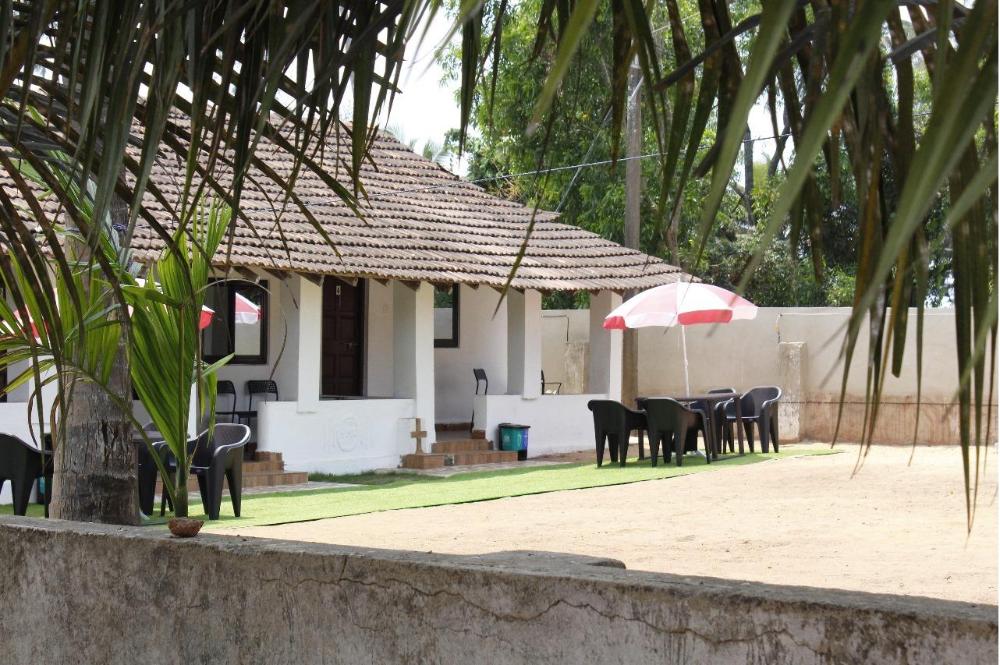 casa hillary guest house