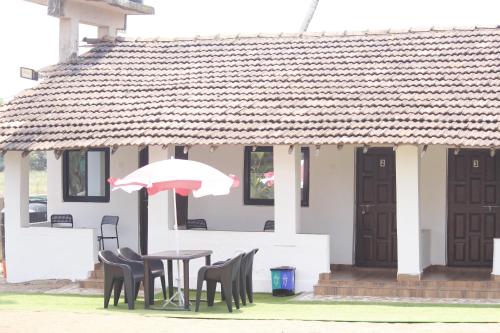 casa hillary guest house