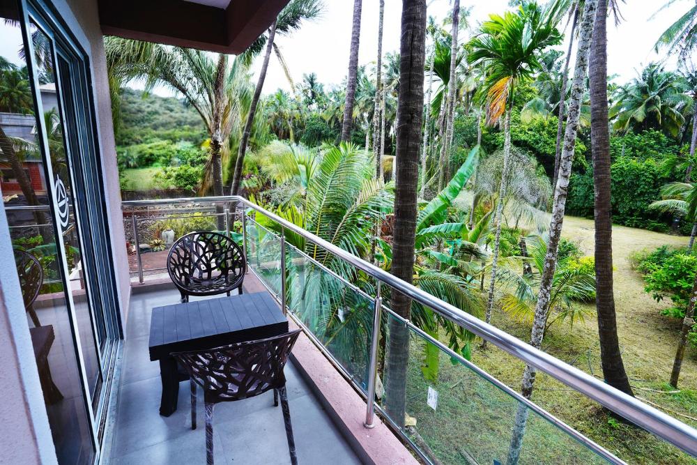 ilif 2724 the ocean treat hotel