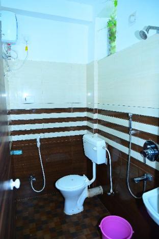 hotel sashi near temple and golden beach puri by morservices