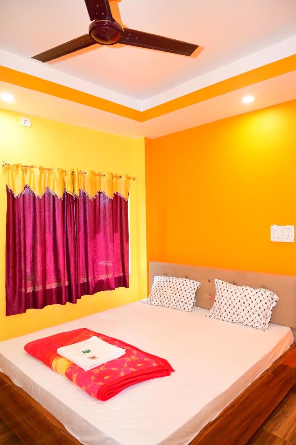 hotel sahoo palace near sea beach by morservices