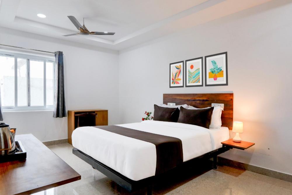 collection o sri jahnavi group besides yashoda hospital hitec city