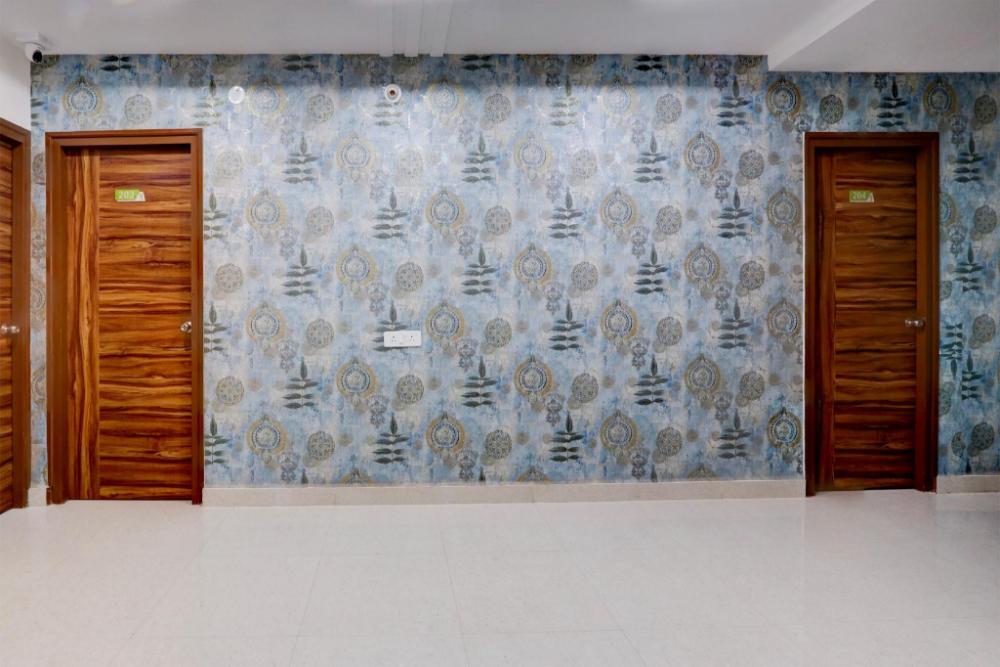 collection o sri jahnavi group besides yashoda hospital hitec city