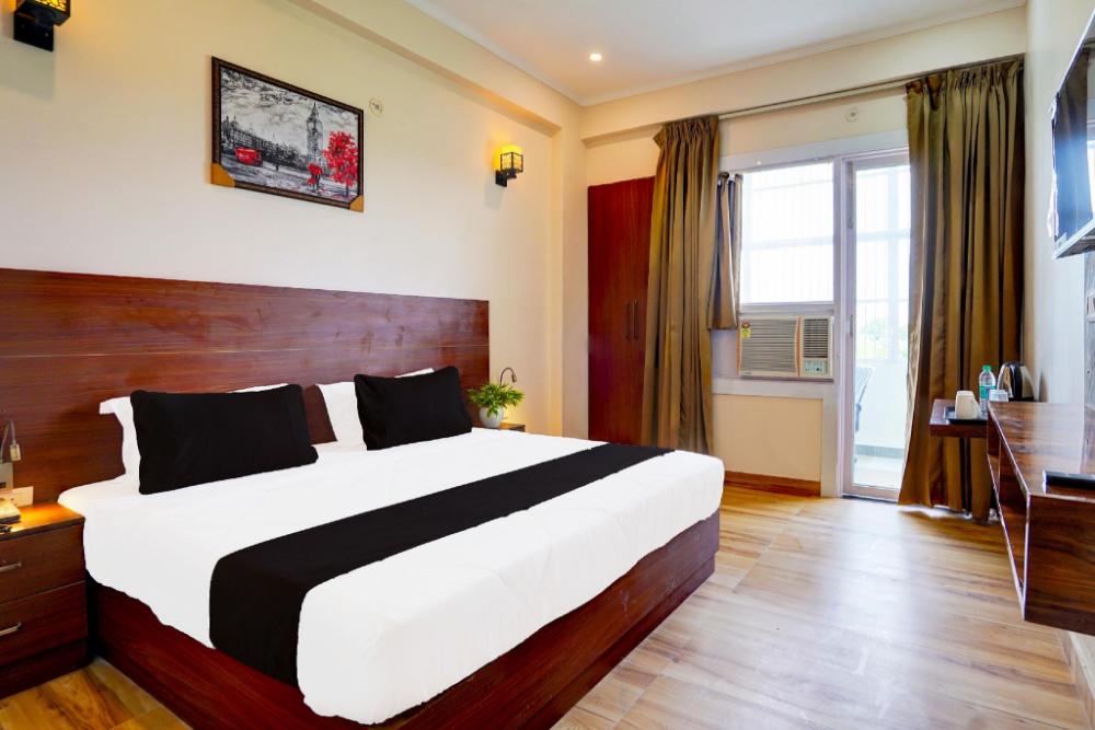 hotel o the viraaj banquet and hotel