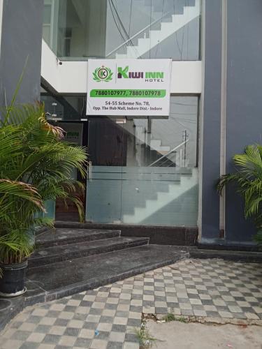 hotel kiwi inn vijaynagar scheme 78