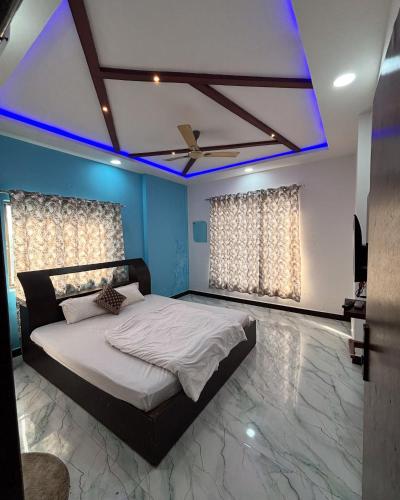 hotel moonlight and restaurant