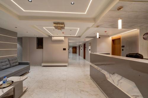 hotel shrimad villa gandhinagar