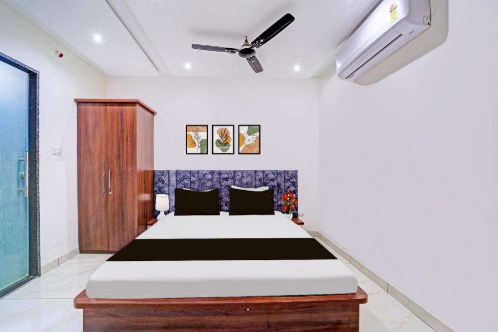 super townhouse lig main road indore