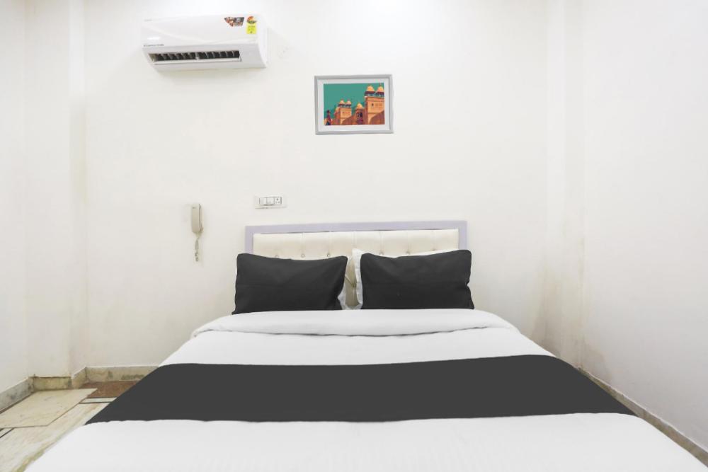 super hotel o golden key rohini