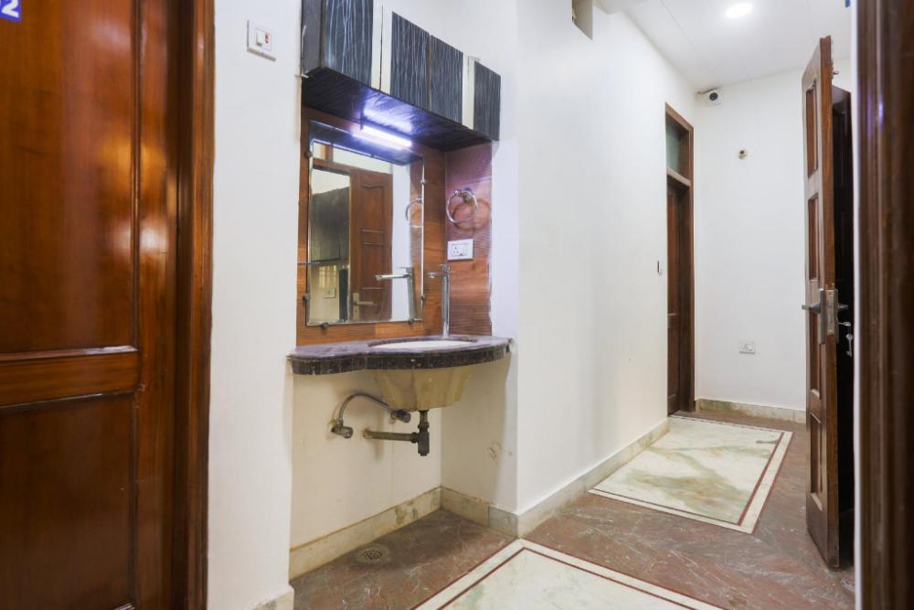 super hotel o golden key rohini