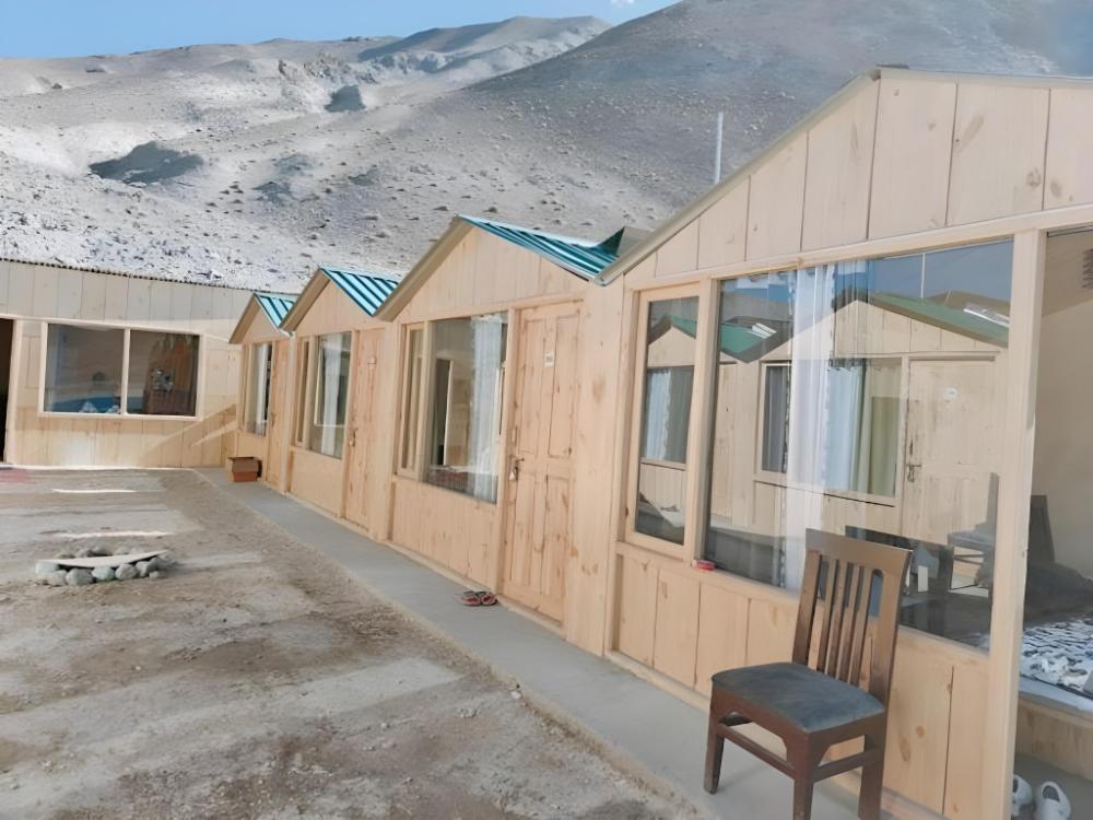 the grand lodge pangong