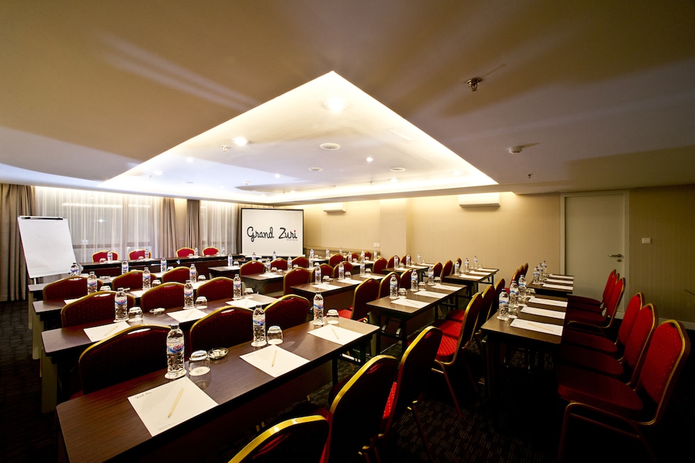 grand zuri kuta bali