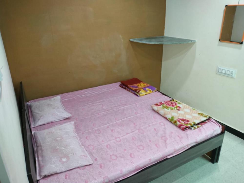 hotel kailash kuti guest house