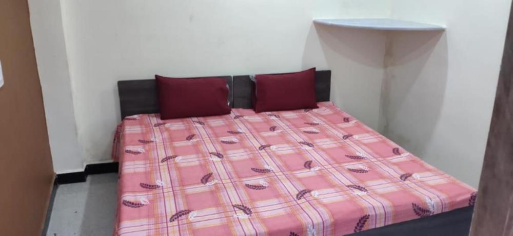 hotel kailash kuti guest house