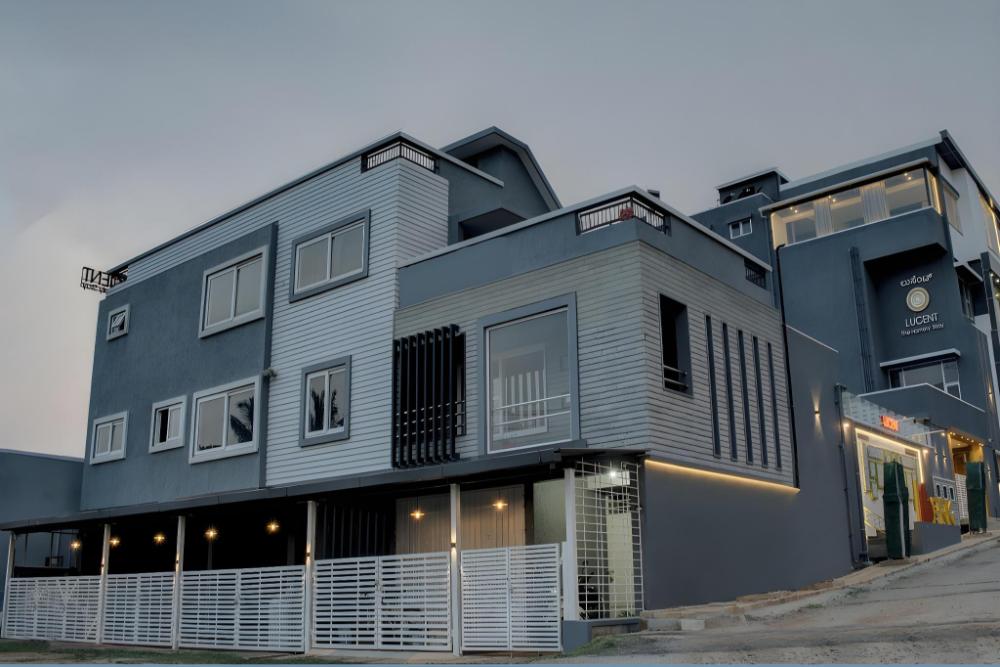 lucent the luxury hotel