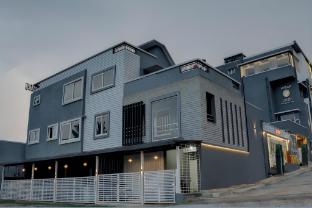 lucent the luxury hotel