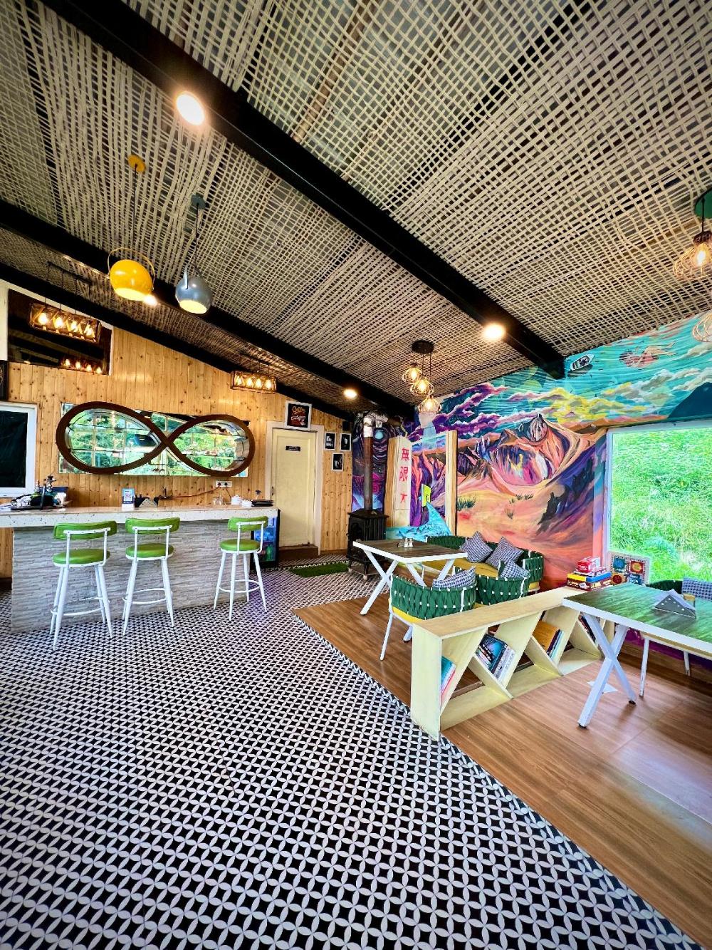 glass cabins and cafe by urban monk