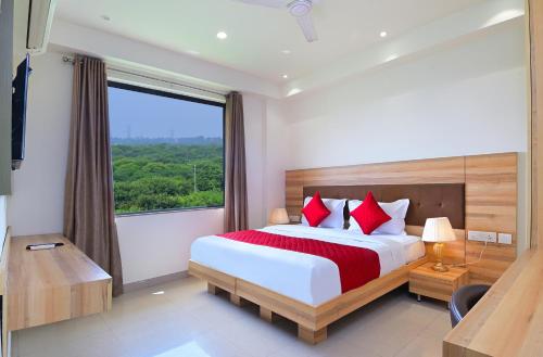 my hotel sector 23 near yashobhoomi dwarka