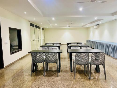 my hotel sector 23 near yashobhoomi dwarka