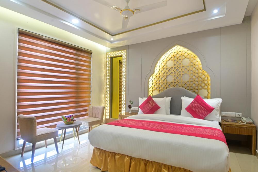 hotel gold palace paharganj